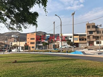 📢Ocasion Casa En Esquina Con Negocio A Un Super Precio🤞