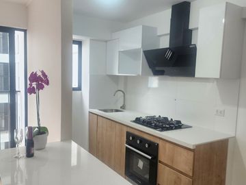 SE ALQUILA MINIDPTO DE ESTRENO en LINSIDRO