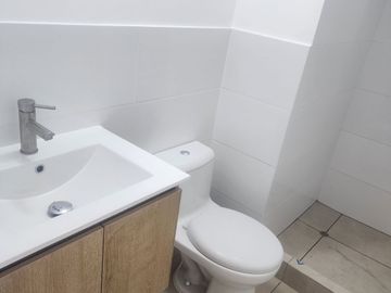 SE ALQUILA MINIDPTO DE ESTRENO en LINSIDRO