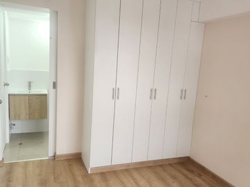 SE ALQUILA MINIDPTO DE ESTRENO en LINSIDRO