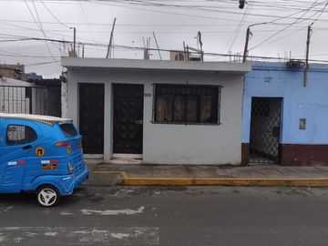 Vendo casa en el centro de Huaral!