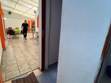 Oportunidad Única: Casa con Local  en Lomas de Atizapán
