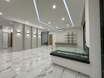 CASA EN VENTA CON MUELLE PROPIO
