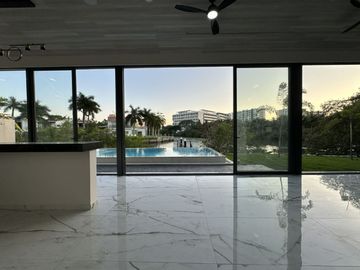 CASA EN VENTA CON MUELLE PROPIO