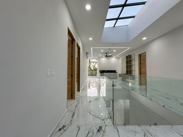 CASA EN VENTA CON MUELLE PROPIO
