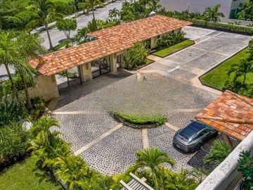 EN VENTA DEPARTAMENTO LUJOSO EN PUERTO CANCUN