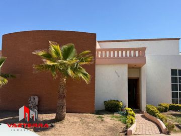RESIDENCIA EN VENTA EN LA CAÑADA