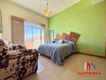 RESIDENCIA EN VENTA EN LA CAÑADA