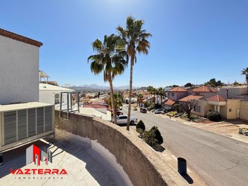 RESIDENCIA EN VENTA EN LA CAÑADA