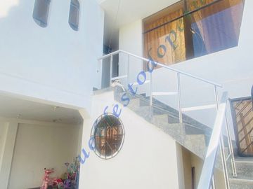 VENTA CASA DE 3PISOS EN ICA, URB SANTO DOMINGO DE GUZMÁN