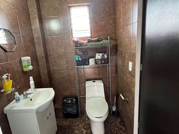 ¡Amplia Residencia con Alberca, Jardín y Seguridad Privada en Cuernavaca! 🌴🏡