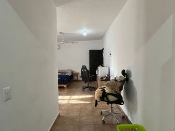 ¡Amplia Residencia con Alberca, Jardín y Seguridad Privada en Cuernavaca! 🌴🏡