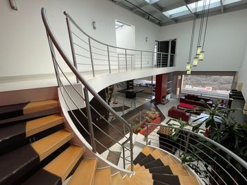🏡 Vive el Lujo en Bosque Esmeralda – Casa en Venta en Puerta de Granada