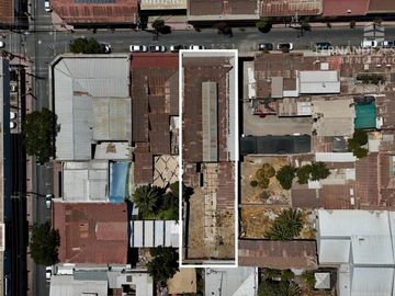 LOS ANDES - VENDE PROPIEDAD CON BUEN TERRENO DE 766m2 EN PLENO CENTRO