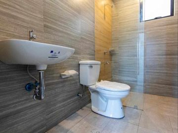 For sale House & Lot
