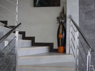 E13 - Venta Edificio Rentero full amoblado en Playas - Guayas