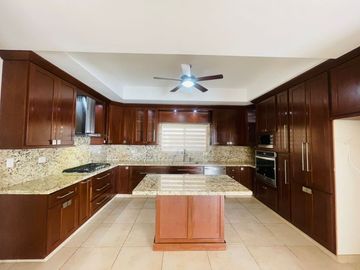 RIVELLO RESIDENCIAL - Casa en Venta