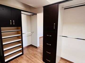 RIVELLO RESIDENCIAL - Casa en Venta