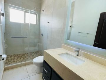RIVELLO RESIDENCIAL - Casa en Venta