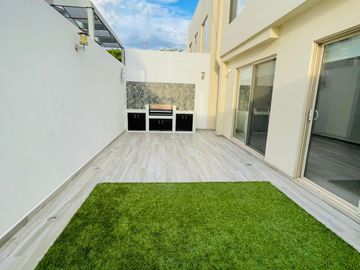 RIVELLO RESIDENCIAL - Casa en Venta
