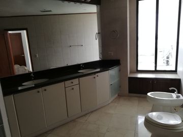 D117 - Venta Departamento en Entrerios Vista al Río - 360 Mts2  Samborondón