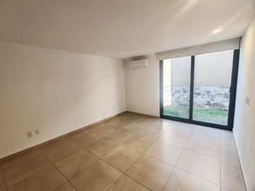 Casa en VENTA en Altos Juriquilla Planta Baja 2 Recamaras