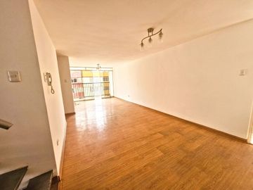 SE VENDE AMPLIO DUPLEX AMOBLADO EN CONDOMINIO EN COMAS