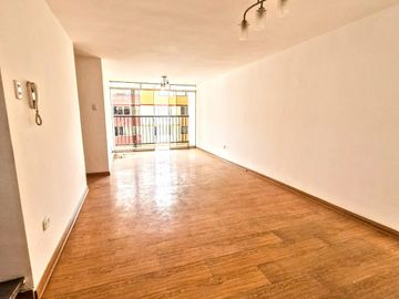SE VENDE AMPLIO DUPLEX AMOBLADO EN CONDOMINIO EN COMAS
