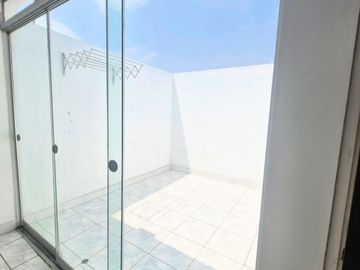 SE VENDE AMPLIO DUPLEX AMOBLADO EN CONDOMINIO EN COMAS