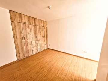 SE VENDE AMPLIO DUPLEX AMOBLADO EN CONDOMINIO EN COMAS