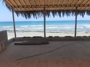 CASA DE PLAYA EN PLATERITOS - TUMBES