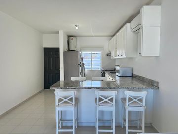 Venta de Condominio ¡Oportunidad Imperdible en Sunset Beach, Cabo San Lucas!