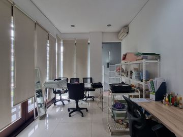 For Sale Modern House 3 Floors, at Gandaria Kebayoran South Jakarta
