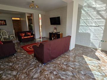 Hermoso departameto de 160mt2 frente a 3er parque de los portales - Huanuco