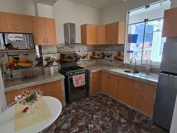 Hermoso departameto de 160mt2 frente a 3er parque de los portales - Huanuco