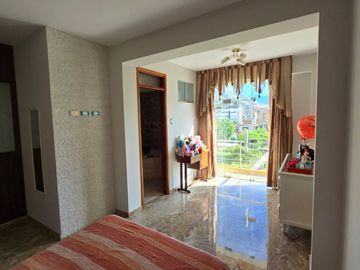 Hermoso departameto de 160mt2 frente a 3er parque de los portales - Huanuco