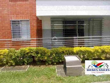 Apartamento venta en primer piso barrio La Hacienda