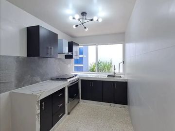 Venta casa sola con bungalow independiente