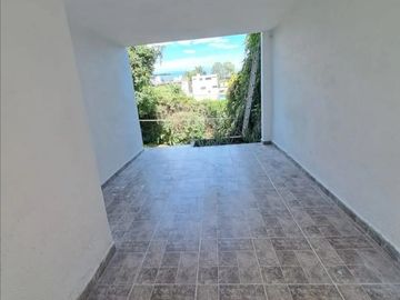 Venta casa sola con bungalow independiente