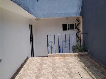 Venta casa sola con bungalow independiente