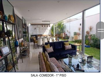 Moderna casa en condominio en La Molina Vieja dentro de zona privada y vigilada muy cerca a Molina Plaza