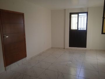 CASA EN VENTA EN EL CENTRO HISTÓRICO DE ZACATECAS, ZAC. FRENTE A MUSEO MANUEL FELGUÉREZ