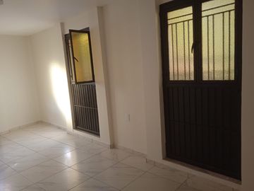 CASA EN VENTA EN EL CENTRO HISTÓRICO DE ZACATECAS, ZAC. FRENTE A MUSEO MANUEL FELGUÉREZ