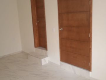 CASA EN VENTA EN EL CENTRO HISTÓRICO DE ZACATECAS, ZAC. FRENTE A MUSEO MANUEL FELGUÉREZ