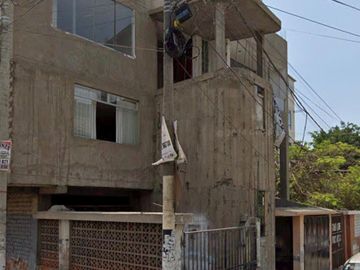 VENTA CASA AV. SANTA ROSA SMP