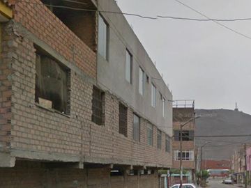VENTA CASA AV. SANTA ROSA SMP