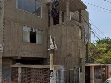 VENTA CASA AV. SANTA ROSA SMP