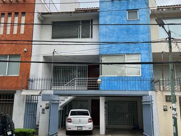 Casa en venta en Prados Coyoacán, en Coyoacán,