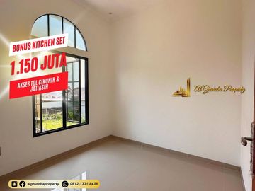 RUMAH BARU 2 LANTAI SIAP HUNI BONUS KITCHEN SET AKSES TOL CIKUNIR, JATIBENING, JATIASIH