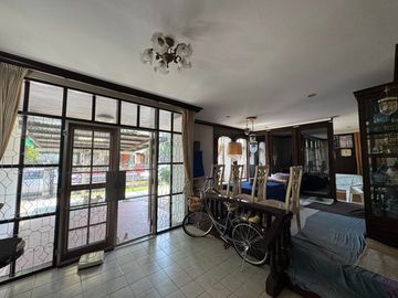 House for sale, prime location center of Nimmanhaemin , surrounded by complete amenities